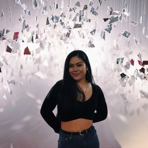 Meet your Posher, Evei